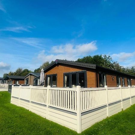 Barmby on the Moor Rosie'S Rest With Hot Tubヴィラ エクステリア 写真