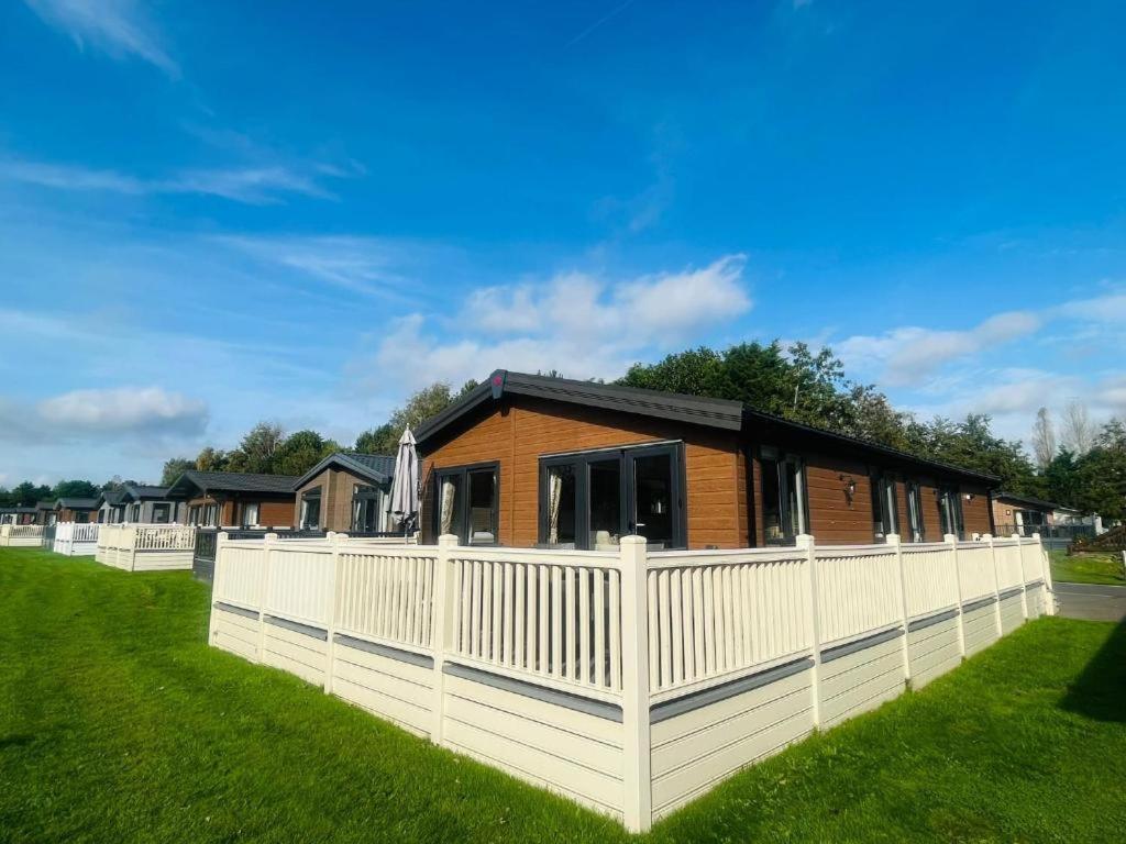 Barmby on the Moor Rosie'S Rest With Hot Tubヴィラ エクステリア 写真